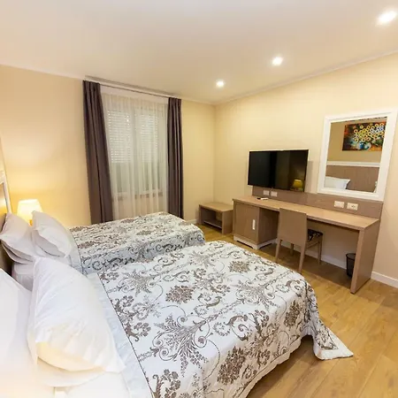 Hotel F&m